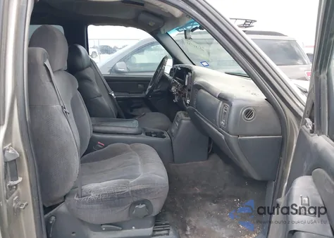 1999 Chevrolet Silverado 1500 Ls z USA, uszkodzony, nr VIN 2GCEC19T2X1273939